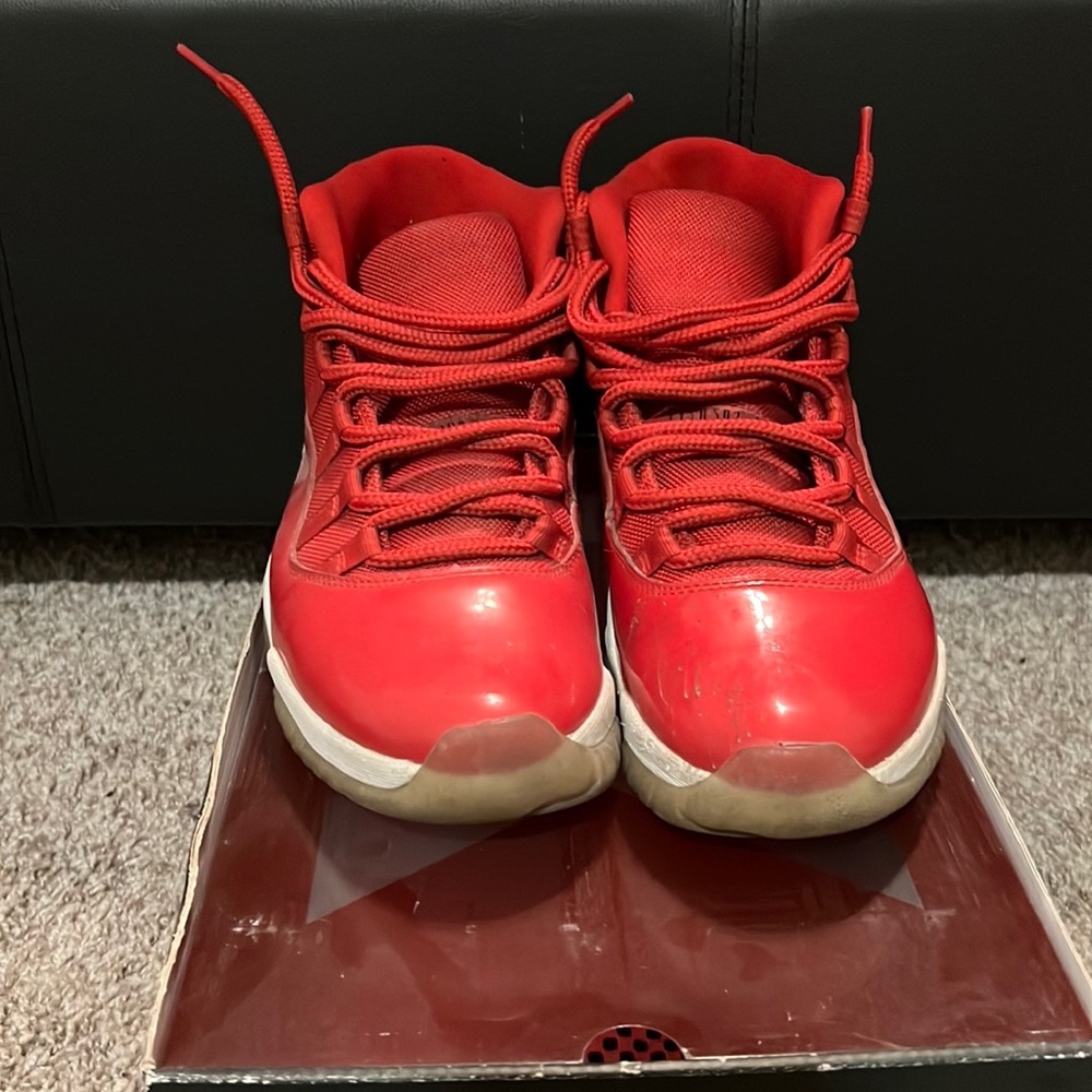 Jordan 11s